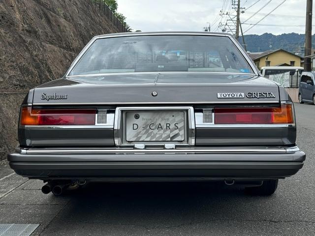 クレスタ スーパールーセント　角目４灯　グレーツートン　５速　フェンダーミラー　車高調　オリジナルマフラー　社外１４インチアルミ・フォーカスレーシング　社外デッキ　社外ステアリング　社外シフトノブ（7枚目）