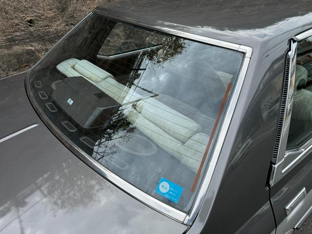 クレスタ スーパールーセント　角目４灯　グレーツートン　５速　フェンダーミラー　車高調　オリジナルマフラー　社外１４インチアルミ・フォーカスレーシング　社外デッキ　社外ステアリング　社外シフトノブ（20枚目）