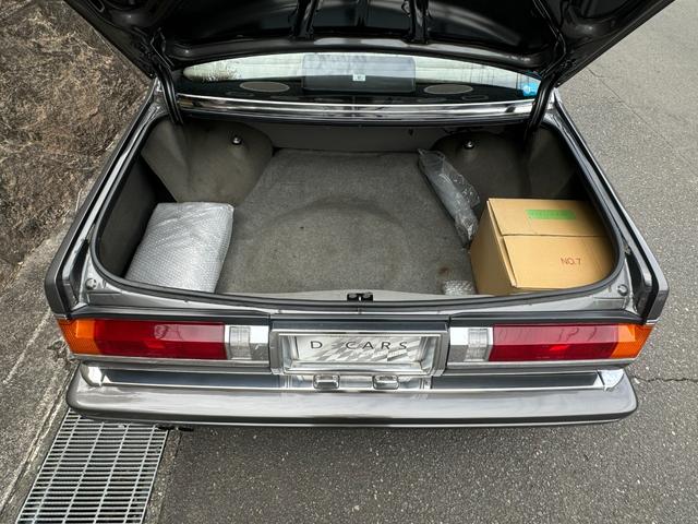 クレスタ スーパールーセント　角目４灯　グレーツートン　５速　フェンダーミラー　車高調　オリジナルマフラー　社外１４インチアルミ・フォーカスレーシング　社外デッキ　社外ステアリング　社外シフトノブ（25枚目）