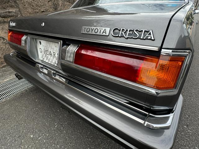 クレスタ スーパールーセント　角目４灯　グレーツートン　５速　フェンダーミラー　車高調　オリジナルマフラー　社外１４インチアルミ・フォーカスレーシング　社外デッキ　社外ステアリング　社外シフトノブ（26枚目）