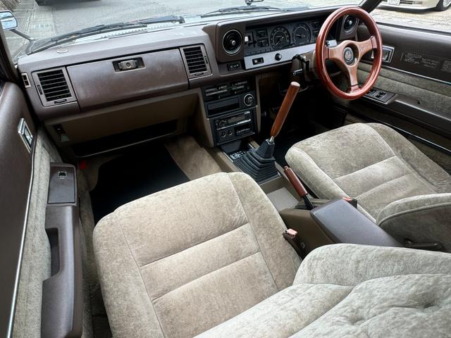 クレスタ スーパールーセント　角目４灯　グレーツートン　５速　フェンダーミラー　車高調　オリジナルマフラー　社外１４インチアルミ・フォーカスレーシング　社外デッキ　社外ステアリング　社外シフトノブ（40枚目）