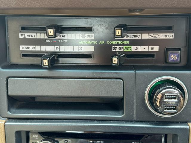 クレスタ スーパールーセント　角目４灯　グレーツートン　５速　フェンダーミラー　車高調　オリジナルマフラー　社外１４インチアルミ・フォーカスレーシング　社外デッキ　社外ステアリング　社外シフトノブ（50枚目）