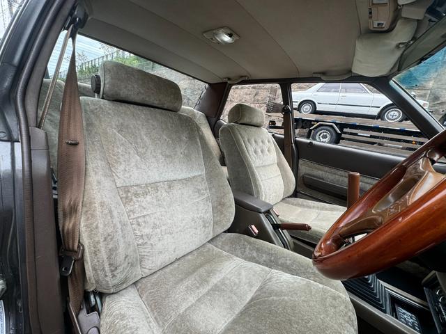 クレスタ スーパールーセント　角目４灯　グレーツートン　５速　フェンダーミラー　車高調　オリジナルマフラー　社外１４インチアルミ・フォーカスレーシング　社外デッキ　社外ステアリング　社外シフトノブ（53枚目）