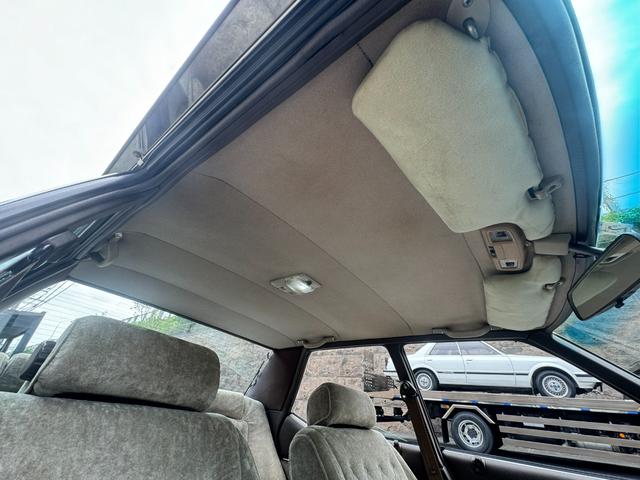 クレスタ スーパールーセント　角目４灯　グレーツートン　５速　フェンダーミラー　車高調　オリジナルマフラー　社外１４インチアルミ・フォーカスレーシング　社外デッキ　社外ステアリング　社外シフトノブ（54枚目）