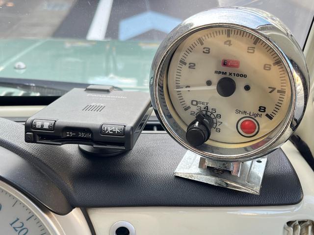 パオ キャンバストップ カスタム車両・全塗装(純正設定色)(元色ベージュ)・社外ホイール・社外マフラー・社外オーディオ・社外ハンドル・社外シフトノブ・社外追加メーター(31枚目)