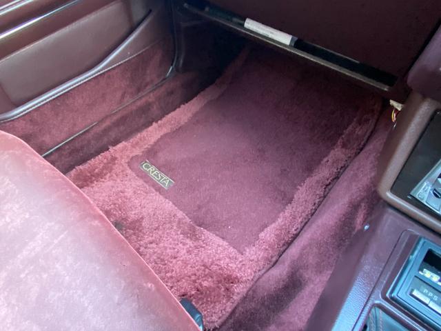 クレスタ スーパールーセント　ツインカム２４　後期型　赤内装　５速公認　車高調　ＳＳＲ１４インチマークＩＩＩ　Ｄ－ＣＡＲＳオリジナルマフラー　フロントスポイラー　リヤスポイラー　デジパネ　ＫＥＮＷＯＯＤ当時物デッキ　社外ステアリング　水中花（27枚目）