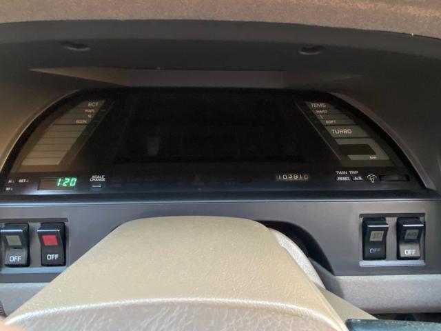 ソアラ ３．０ＧＴ－リミテッド　後期型　純正フルエアロ　パールツートン　純正エアサス　社外ＢＢＳアルミ（純正アルミあり）本革シート　内装植毛塗装（9枚目）