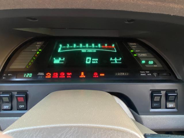 ソアラ ３．０ＧＴ－リミテッド　後期型　純正フルエアロ　パールツートン　純正エアサス　社外ＢＢＳアルミ（純正アルミあり）本革シート　内装植毛塗装（10枚目）