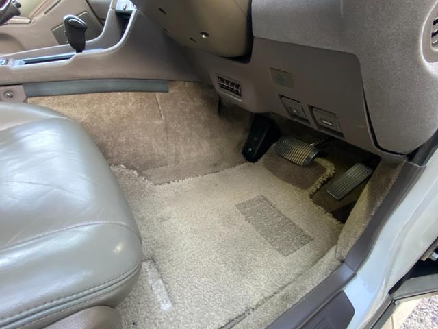 ソアラ ３．０ＧＴ－リミテッド　後期型　純正フルエアロ　パールツートン　純正エアサス　社外ＢＢＳアルミ（純正アルミあり）本革シート　内装植毛塗装（24枚目）