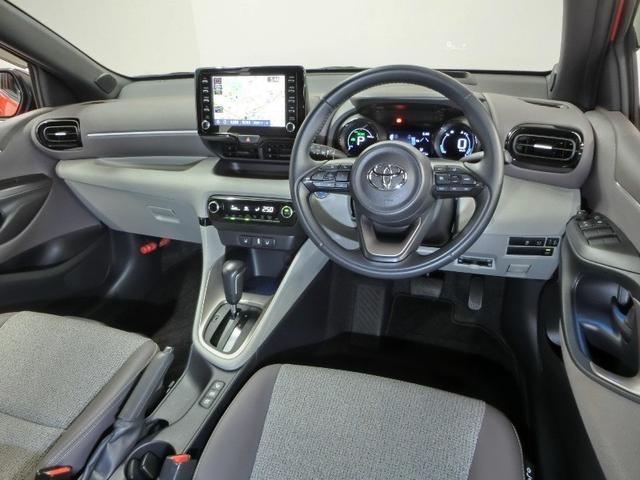 ヤリス ハイブリッドＺ　ハイブリッド　ワンオーナー　展示・試乗車　安全装備　衝突被害軽減システム　横滑り防止機能　ＡＢＳ　エアバッグ　オートクルーズコントロール　盗難防止装置　バックカメラ　ＥＴＣ　ドラレコ　スマートキー（11枚目）