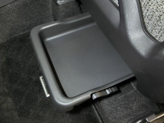 ヤリス ハイブリッドＺ　ハイブリッド　ワンオーナー　展示・試乗車　安全装備　衝突被害軽減システム　横滑り防止機能　ＡＢＳ　エアバッグ　オートクルーズコントロール　盗難防止装置　バックカメラ　ＥＴＣ　ドラレコ　スマートキー（14枚目）