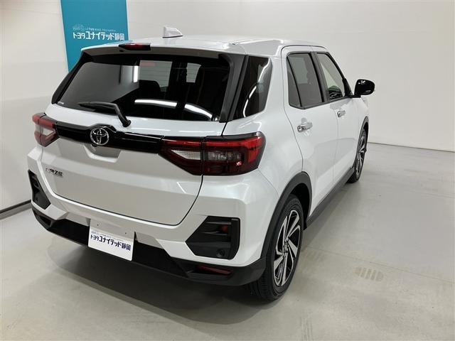 ライズ Ｚ　ワンオーナー　安全装備　衝突被害軽減システム　横滑り防止機能　ＡＢＳ　エアバッグ　オートクルーズコントロール　盗難防止装置　アイドリングストップ　バックカメラ　ＥＴＣ　ミュージックプレイヤー接続可（6枚目）