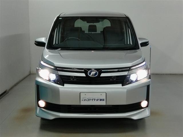 ヴォクシー ハイブリッドＶ　ハイブリッド　ワンオーナー　横滑り防止機能　ＡＢＳ　エアバッグ　オートクルーズコントロール　盗難防止装置　バックカメラ　ＥＴＣ　ミュージックプレイヤー接続可　ＣＤ　スマートキー　キーレス　フル装備（5枚目）