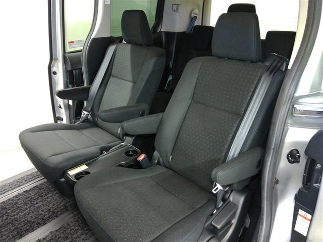 ヴォクシー ハイブリッドＶ　ハイブリッド　ワンオーナー　横滑り防止機能　ＡＢＳ　エアバッグ　オートクルーズコントロール　盗難防止装置　バックカメラ　ＥＴＣ　ミュージックプレイヤー接続可　ＣＤ　スマートキー　キーレス　フル装備（15枚目）