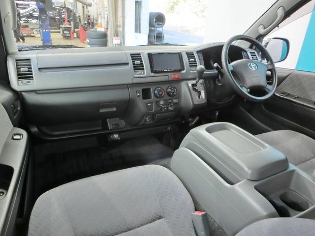 ハイエースバン ロングスーパーGL ABS エアバッグ 盗難防止装置 バックカメラ ETC ミュージックプレイヤー接続可 CD キーレス フル装備 Wエアコン オートマ(28枚目)