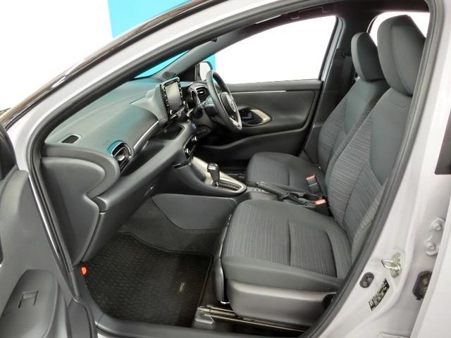 ヤリス ハイブリッドＺ　ハイブリッド　ワンオーナー　展示・試乗車　安全装備　衝突被害軽減システム　横滑り防止機能　ＡＢＳ　エアバッグ　オートクルーズコントロール　盗難防止装置　ナビ　バックカメラ　ＥＴＣ　ドラレコ　キーレス（12枚目）