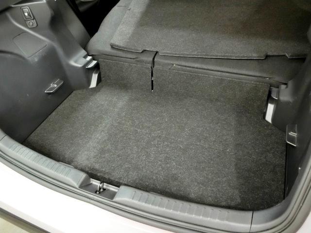 ヤリス ハイブリッドＺ　ハイブリッド　ワンオーナー　展示・試乗車　安全装備　衝突被害軽減システム　横滑り防止機能　ＡＢＳ　エアバッグ　オートクルーズコントロール　盗難防止装置　ナビ　バックカメラ　ＥＴＣ　ドラレコ　キーレス（16枚目）