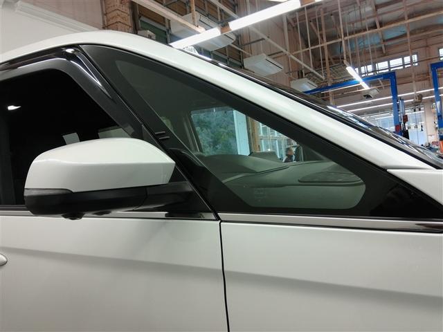 �h�A�~���[�͓d���i�[�@�\������܂��B���Ԃ���ۂɂ��̋@�\������Ƒ�ϕ֗��ł��ˁB