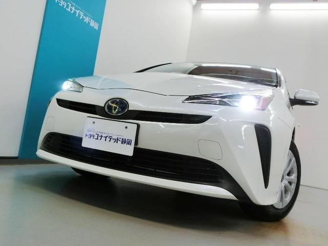 プリウス Ｓ　ハイブリッド　安全装備　衝突被害軽減システム　横滑り防止機能　ＡＢＳ　エアバッグ　オートクルーズコントロール　盗難防止装置　バックカメラ　ＥＴＣ　ドラレコ　ミュージックプレイヤー接続可　ＣＤ　キーレス（3枚目）