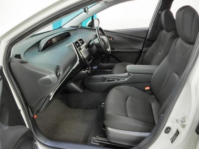 プリウス Ｓ　ハイブリッド　安全装備　衝突被害軽減システム　横滑り防止機能　ＡＢＳ　エアバッグ　オートクルーズコントロール　盗難防止装置　バックカメラ　ＥＴＣ　ドラレコ　ミュージックプレイヤー接続可　ＣＤ　キーレス（28枚目）