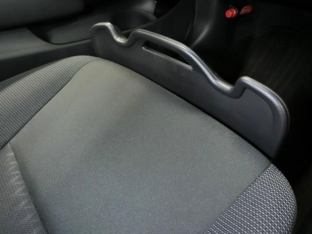 アクア G ハイブリッド ワンオーナー 展示・試乗車 安全装備 衝突被害軽減システム 横滑り防止機能 ABS エアバッグ オートクルーズコントロール 盗難防止装置 バックカメラ ETC ドラレコ スマートキー(34枚目)