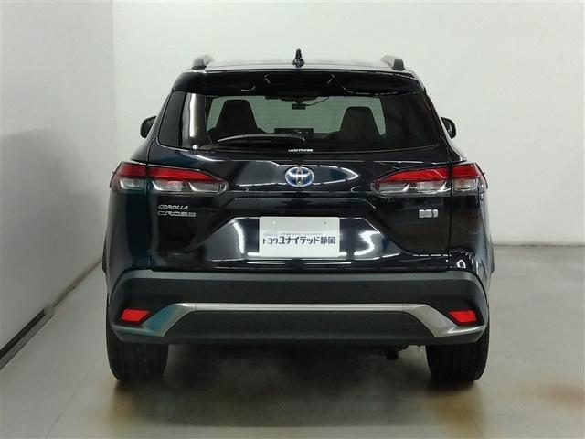 カローラクロス ハイブリッド　Ｚ　ハイブリッド　ワンオーナー　展示・試乗車　ハーフレザー　電動シート　安全装備　衝突被害軽減システム　横滑り防止機能　ＡＢＳ　エアバッグ　オートクルーズコントロール　盗難防止装置　ナビ　バックカメラ（5枚目）