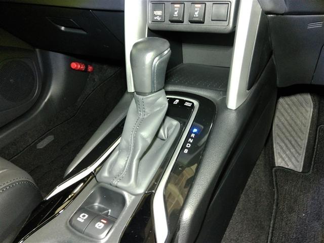 カローラクロス ハイブリッド　Ｚ　ハイブリッド　ワンオーナー　展示・試乗車　ハーフレザー　電動シート　安全装備　衝突被害軽減システム　横滑り防止機能　ＡＢＳ　エアバッグ　オートクルーズコントロール　盗難防止装置　ナビ　バックカメラ（13枚目）