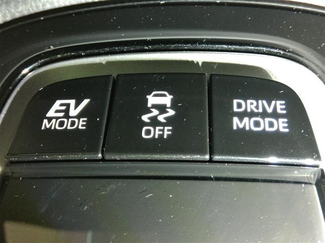 カローラクロス ハイブリッド　Ｚ　ハイブリッド　ワンオーナー　展示・試乗車　ハーフレザー　電動シート　安全装備　衝突被害軽減システム　横滑り防止機能　ＡＢＳ　エアバッグ　オートクルーズコントロール　盗難防止装置　ナビ　バックカメラ（14枚目）