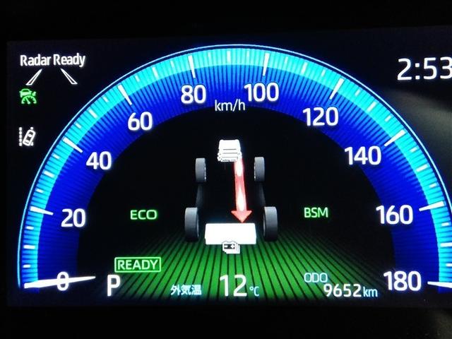 カローラクロス ハイブリッド　Ｚ　ハイブリッド　ワンオーナー　展示・試乗車　ハーフレザー　電動シート　安全装備　衝突被害軽減システム　横滑り防止機能　ＡＢＳ　エアバッグ　オートクルーズコントロール　盗難防止装置　ナビ　バックカメラ（16枚目）