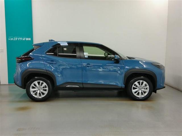 ヤリスクロス ハイブリッドＧ　ハイブリッド　ワンオーナー　安全装備　衝突被害軽減システム　横滑り防止機能　ＡＢＳ　エアバッグ　オートクルーズコントロール　盗難防止装置　ナビ　バックカメラ　ＥＴＣ　ドラレコ　スマートキー　キーレス（3枚目）