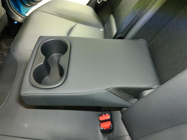 プリウス Ｓツーリングセレクション　ハイブリッド　ワンオーナー　安全装備　衝突被害軽減システム　横滑り防止機能　ＡＢＳ　エアバッグ　オートクルーズコントロール　盗難防止装置　バックカメラ　ミュージックプレイヤー接続可　ＣＤ　スマートキー（16枚目）