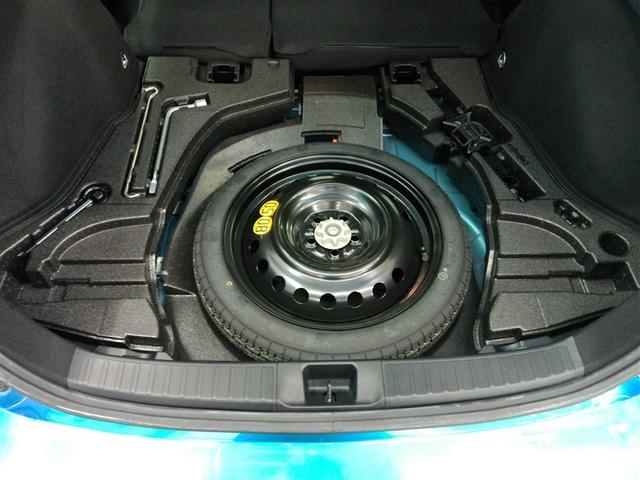 プリウス Ｓツーリングセレクション　ハイブリッド　ワンオーナー　安全装備　衝突被害軽減システム　横滑り防止機能　ＡＢＳ　エアバッグ　オートクルーズコントロール　盗難防止装置　バックカメラ　ミュージックプレイヤー接続可　ＣＤ　スマートキー（21枚目）