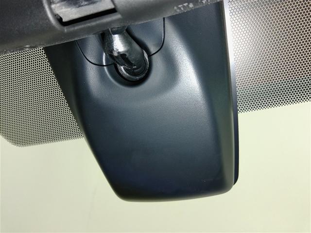 プリウス Ｓツーリングセレクション　ハイブリッド　ワンオーナー　安全装備　衝突被害軽減システム　横滑り防止機能　ＡＢＳ　エアバッグ　オートクルーズコントロール　盗難防止装置　バックカメラ　ミュージックプレイヤー接続可　ＣＤ　スマートキー（23枚目）