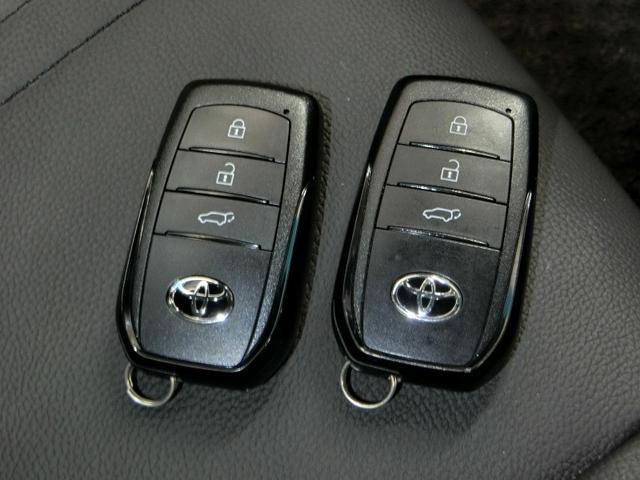 カローラクロス ハイブリッド　Ｚ　ハイブリッド　ワンオーナー　ハーフレザー　電動シート　安全装備　衝突被害軽減システム　横滑り防止機能　ＡＢＳ　エアバッグ　オートクルーズコントロール　盗難防止装置　バックカメラ　ＥＴＣ　ドラレコ（15枚目）