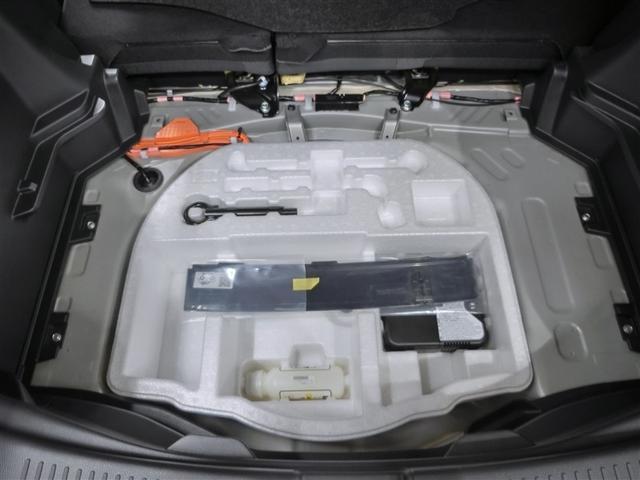 アクア Ｚ　ハイブリッド　ワンオーナー　安全装備　衝突被害軽減システム　横滑り防止機能　ＡＢＳ　エアバッグ　オートクルーズコントロール　盗難防止装置　ナビ　バックカメラ　ＥＴＣ　ドラレコ　スマートキー　キーレス（19枚目）