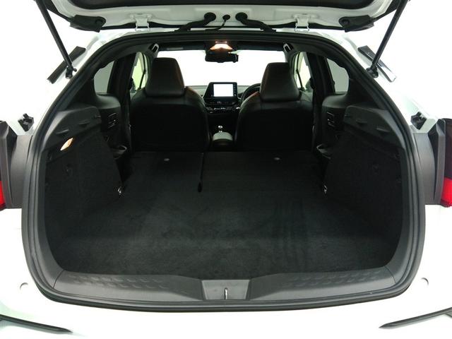 Ｃ－ＨＲ Ｇ　ハイブリッド　ワンオーナー　ハーフレザー　安全装備　衝突被害軽減システム　横滑り防止機能　ＡＢＳ　エアバッグ　オートクルーズコントロール　盗難防止装置　ナビ　バックカメラ　ＥＴＣ　ドラレコ　キーレス（19枚目）