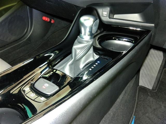 Ｃ－ＨＲ Ｇ　ハイブリッド　ワンオーナー　ハーフレザー　安全装備　衝突被害軽減システム　横滑り防止機能　ＡＢＳ　エアバッグ　オートクルーズコントロール　盗難防止装置　ナビ　バックカメラ　ＥＴＣ　ドラレコ　キーレス（31枚目）