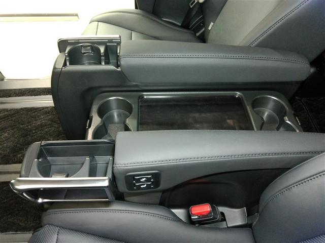 アルファードハイブリッド ＳＲ　Ｃパッケージ　ハイブリッド　ワンオーナー　４ＷＤ　電動シート　安全装備　衝突被害軽減システム　横滑り防止機能　ＡＢＳ　エアバッグ　オートクルーズコントロール　盗難防止装置　バックカメラ　後席モニター　ＥＴＣ　ＣＤ（17枚目）