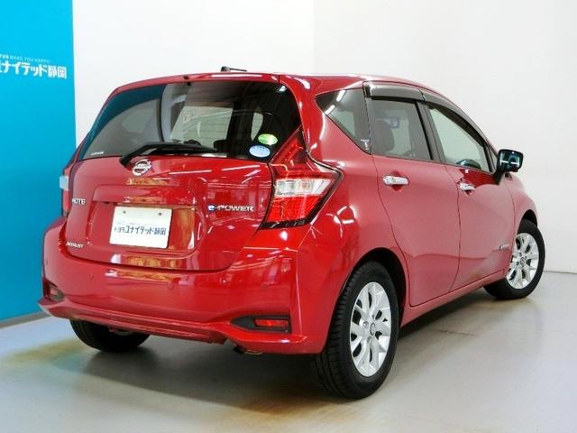 ノート e-パワー メダリスト ハイブリッド 衝突被害軽減システム 横滑り防止機能 ABS エアバッグ オートクルーズコントロール 盗難防止装置 バックカメラ ETC ドラレコ ミュージックプレイヤー接続可 CD スマートキー(2枚目)