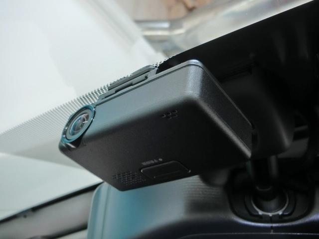 ノート e-パワー メダリスト ハイブリッド 衝突被害軽減システム 横滑り防止機能 ABS エアバッグ オートクルーズコントロール 盗難防止装置 バックカメラ ETC ドラレコ ミュージックプレイヤー接続可 CD スマートキー(32枚目)