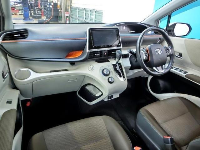 シエンタ G ワンオーナー 衝突被害軽減システム 横滑り防止機能 ABS エアバッグ 盗難防止装置 アイドリングストップ バックカメラ 後席モニター ETC ミュージックプレイヤー接続可 CD スマートキー(11枚目)