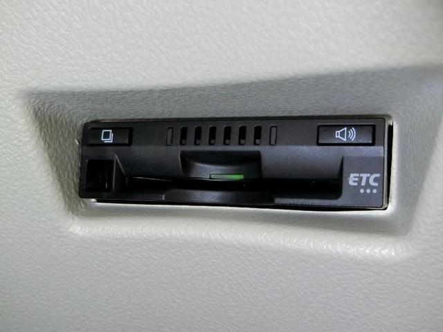 シエンタ G ワンオーナー 衝突被害軽減システム 横滑り防止機能 ABS エアバッグ 盗難防止装置 アイドリングストップ バックカメラ 後席モニター ETC ミュージックプレイヤー接続可 CD スマートキー(17枚目)