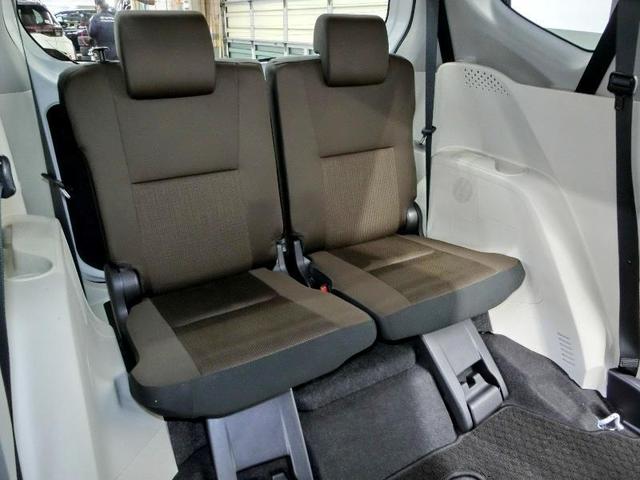 シエンタ G ワンオーナー 衝突被害軽減システム 横滑り防止機能 ABS エアバッグ 盗難防止装置 アイドリングストップ バックカメラ 後席モニター ETC ミュージックプレイヤー接続可 CD スマートキー(30枚目)