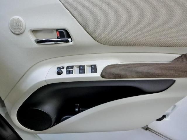 シエンタ G ワンオーナー 衝突被害軽減システム 横滑り防止機能 ABS エアバッグ 盗難防止装置 アイドリングストップ バックカメラ 後席モニター ETC ミュージックプレイヤー接続可 CD スマートキー(35枚目)