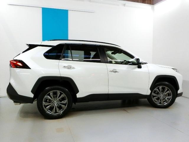 残価設定型プランは車両本体価格の一部をあらかじめ残価として据え置き、残りの金額を分割でお支払いいただくプランです。詳しくはお気軽にスタッフまでご相談ください。