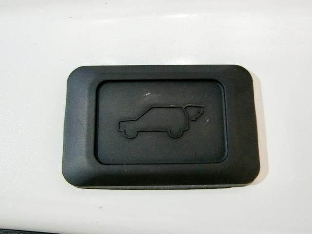 パワーバックドアが装備されています。