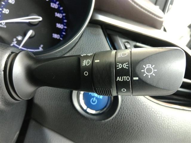 オートライト機能付きのウインカーレバーです。