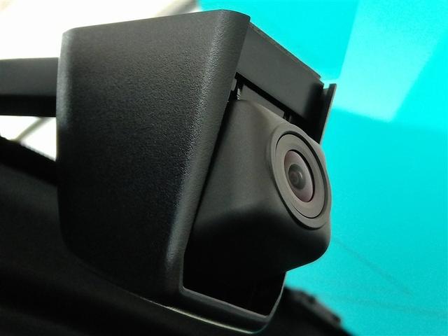 万が一のトラブルのときにも役に立つドライブレコーダーを装備しています。幅寄せ・割り込み対策に！