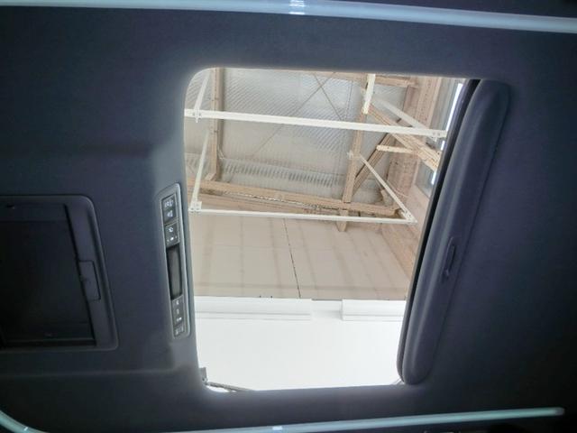 アルファード ２．５Ｓ　タイプゴールドＩＩ　ワンオーナー　サンルーフ　安全装備　衝突被害軽減システム　横滑り防止機能　ＡＢＳ　エアバッグ　オートクルーズコントロール　盗難防止装置　ＴＶ　バックカメラ　後席モニター　ＥＴＣ　ドラレコ　ＣＤ（16枚目）