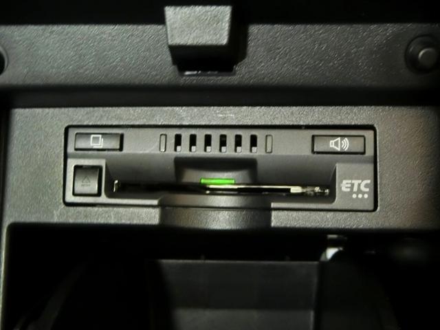 アルファード ２．５Ｓ　タイプゴールドＩＩ　ワンオーナー　サンルーフ　安全装備　衝突被害軽減システム　横滑り防止機能　ＡＢＳ　エアバッグ　オートクルーズコントロール　盗難防止装置　ＴＶ　バックカメラ　後席モニター　ＥＴＣ　ドラレコ　ＣＤ（34枚目）